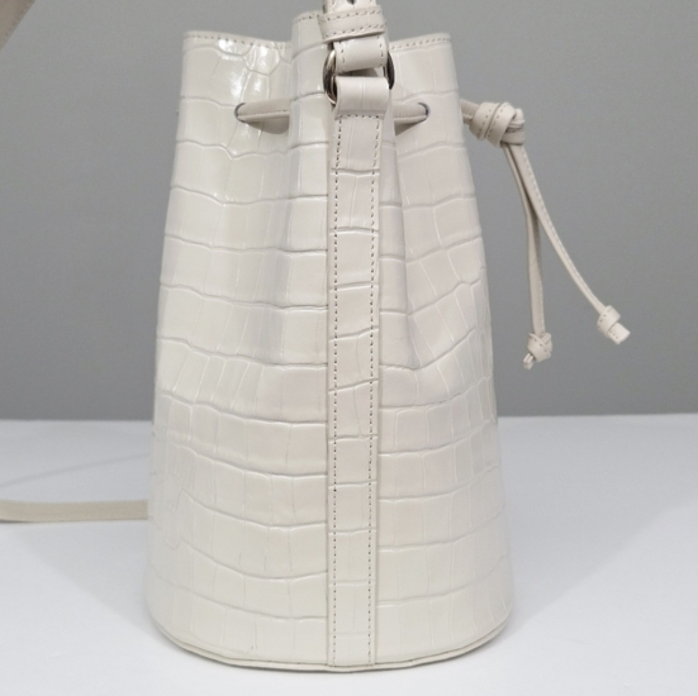 SEZANE FARROW CROSSBODY BUCKET BAG IN ECRU CROCO PRINT LEATHER - Picture 7 of 9